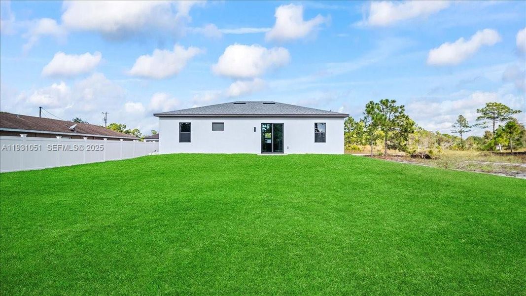 Exterior details and patio area of a home in , Lehigh Acres (Image 4). Exterior details and patio area of a home in , Lehigh Acres (Image 4).