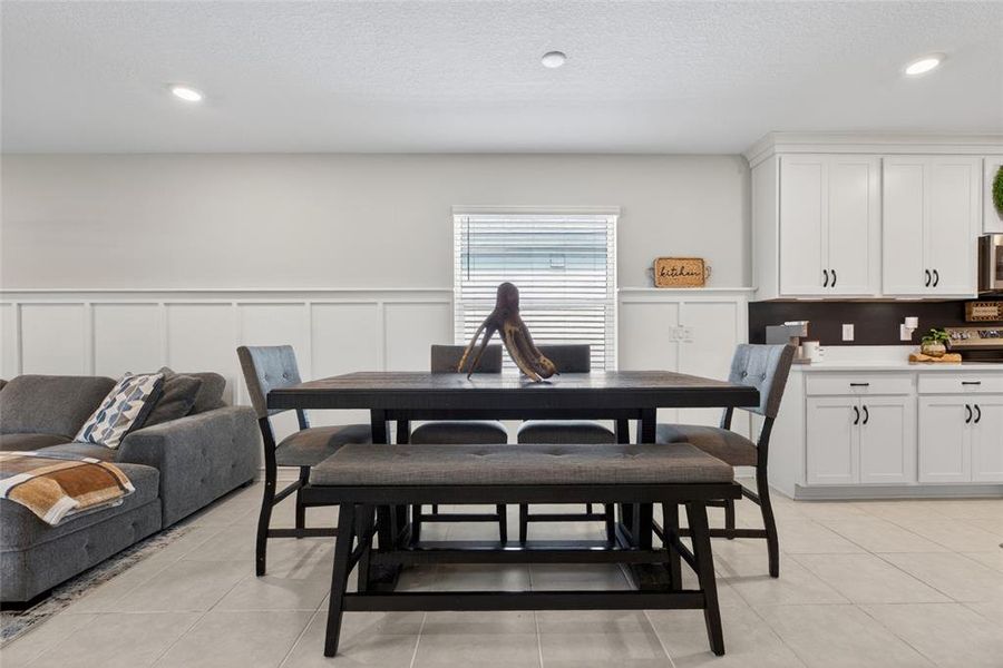 Furnished interior view inside a new home in , Palmetto (Image 45). Furnished interior view inside a new home in , Palmetto (Image 45).