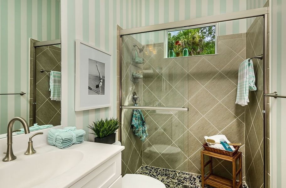 Representative furnished interior of a home built from the Kiawah 2 by Neal Communities in Boca Royale Golf & Country Club at Wellen Park, Englewood (Image 17).