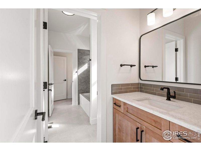 Furnished interior view inside a new home in , Berthoud (Image 25).