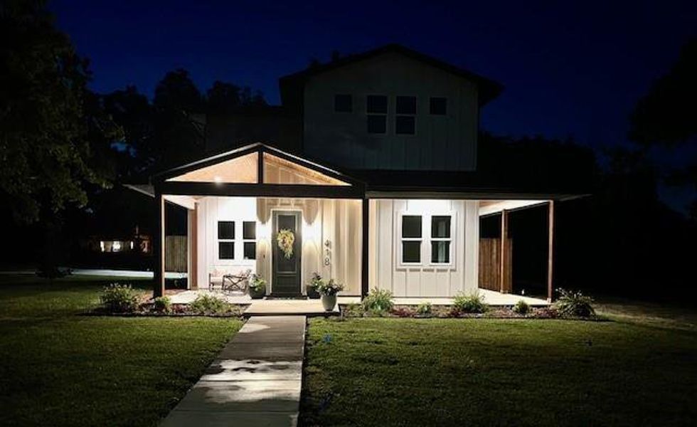 Show-stopping Curb Appeal day or night, highlighted by elegant Exterior Dimmable Lighting. Evenings feel magical! Show-stopping Curb Appeal day or night, highlighted by elegant Exterior Dimmable Lighting. Evenings feel magical!
