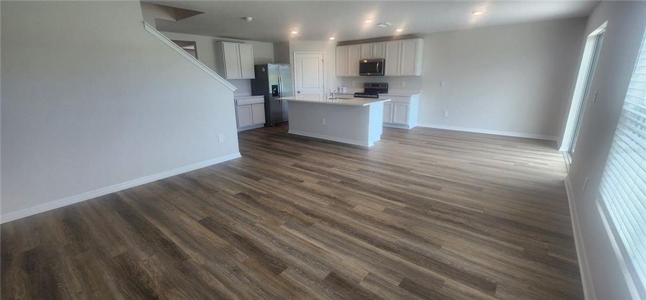 Spacious, unfurnished interior of a new home in Oakfield Lakes, Parrish (Image 21).