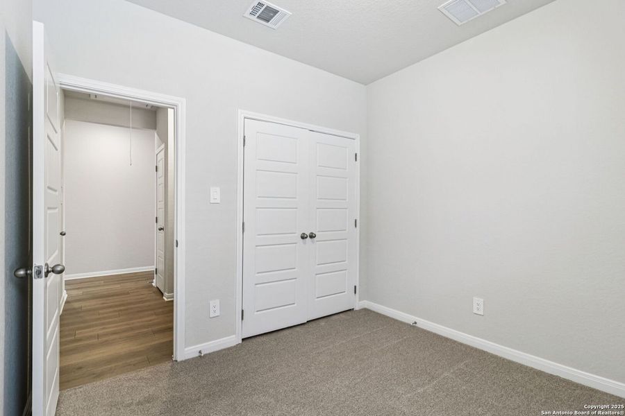Spacious, unfurnished interior of a new home in Arcadia Ridge - Premier Series, San Antonio (Image 18).