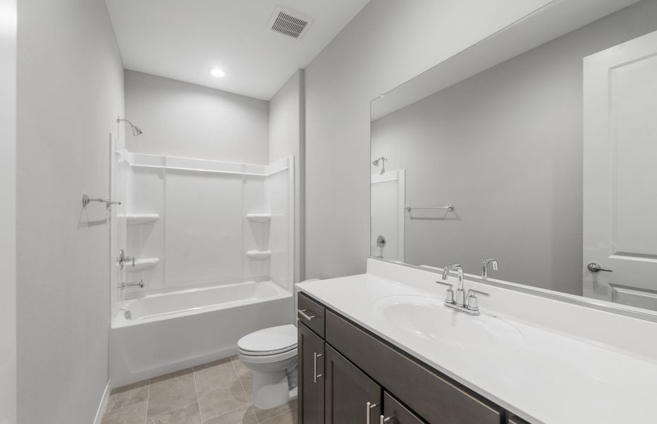 Furnished interior view inside a new home in El Rancho Santa Rosa, Maricopa (Image 7).