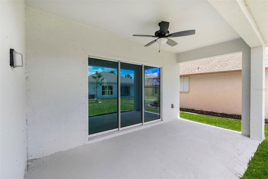 Exterior details and patio area of a home in , Port Charlotte (Image 26).