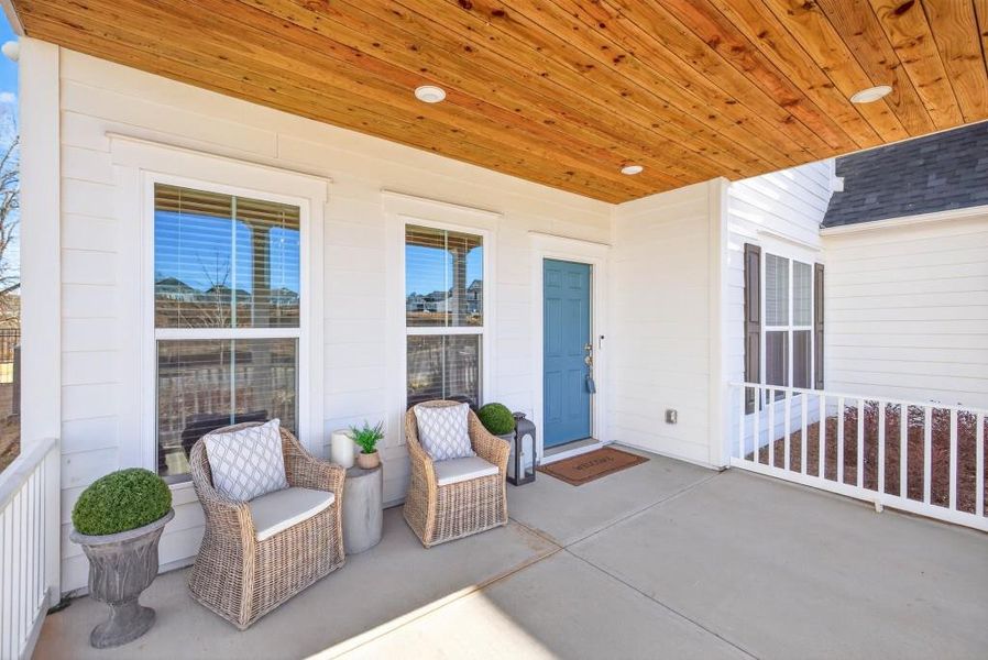Exterior details and patio area of a home in Reunion, Flowery Branch (Image 34).