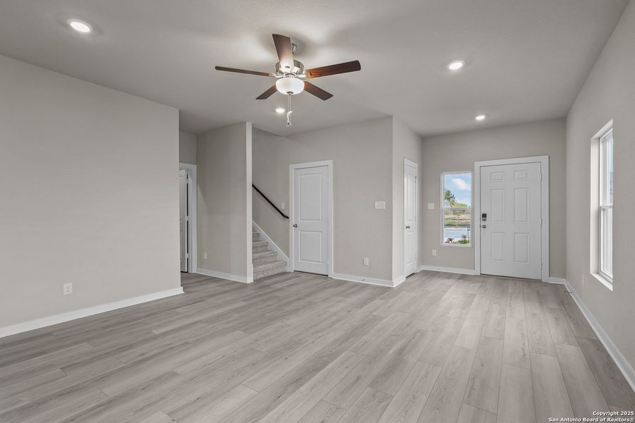Spacious, unfurnished interior of a new home in Garden Grove, Schertz (Image 18).