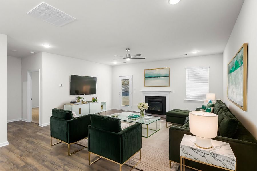 Representative furnished interior of a home built from the Congaree by Veranda Homes in Hitchcock Preserve 55', Aiken (Image 10).
