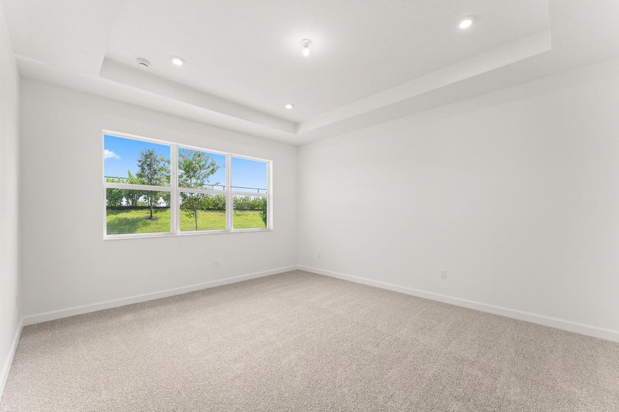 Spacious, unfurnished interior of a new home in Tradition - Telaro, Port St. Lucie (Image 12).