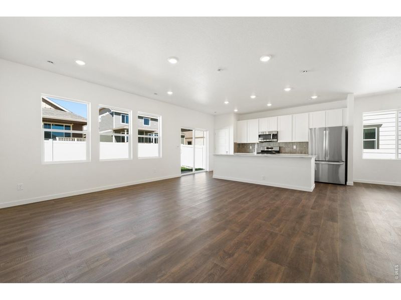 Spacious, unfurnished interior of a new home in Union Colony West, Greeley (Image 18).