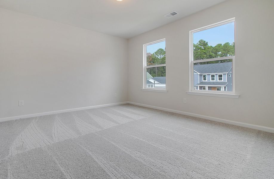 Spacious, unfurnished interior of a new home in Watson Hill, Summerville (Image 26).