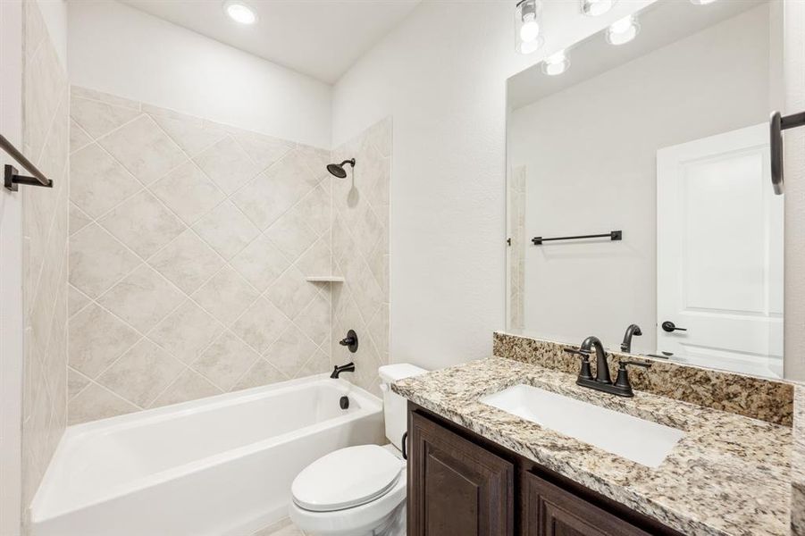 Furnished interior view inside a new home in The Oaks, Red Oak (Image 18). Furnished interior view inside a new home in The Oaks, Red Oak (Image 18).