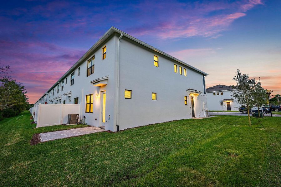 501 SW Sally Way (42)