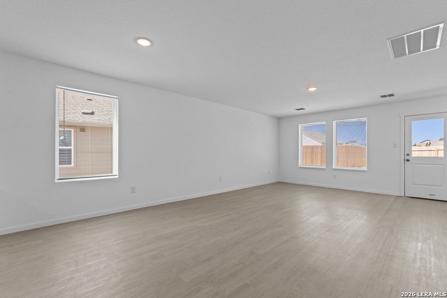 Spacious, unfurnished interior of a new home in Friendship Oaks, Fredericksburg (Image 13). Spacious, unfurnished interior of a new home in Friendship Oaks, Fredericksburg (Image 13).