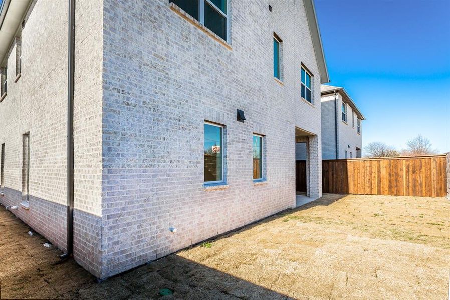 Exterior details and patio area of a home in , Richardson (Image 3).