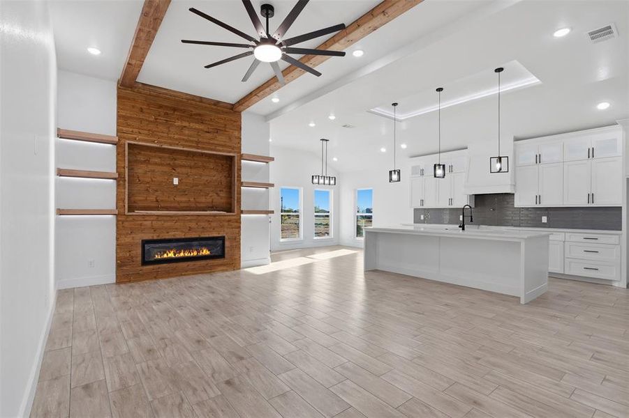 Spacious, unfurnished interior of a new home in , Mabank (Image 20).