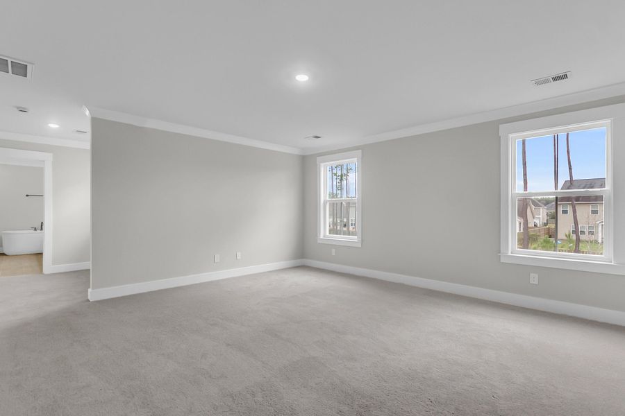 Spacious, unfurnished interior of a new home in Lochton, Summerville (Image 23).