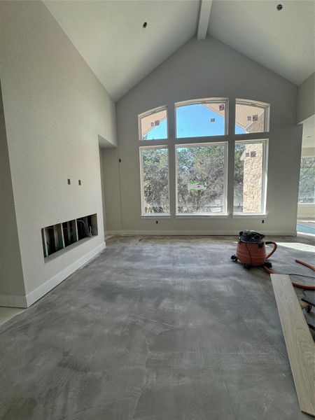 Spacious, unfurnished interior of a new home in 6 Creeks, Kyle (Image 17).