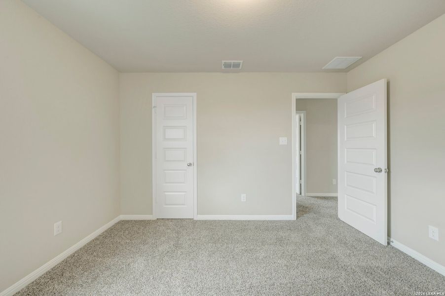 Spacious, unfurnished interior of a new home in Mesquite Ridge, San Antonio (Image 39). Spacious, unfurnished interior of a new home in Mesquite Ridge, San Antonio (Image 39).
