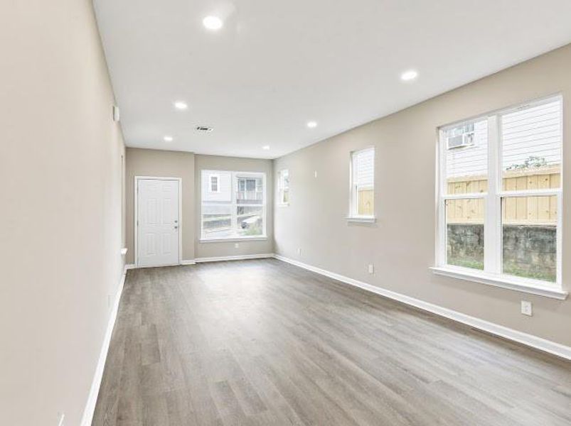 Spacious, unfurnished interior of a new home in , Rome (Image 14).