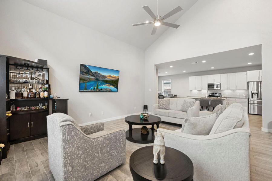 Furnished interior view inside a new home in Edgewood Village, Houston (Image 9). Furnished interior view inside a new home in Edgewood Village, Houston (Image 9).