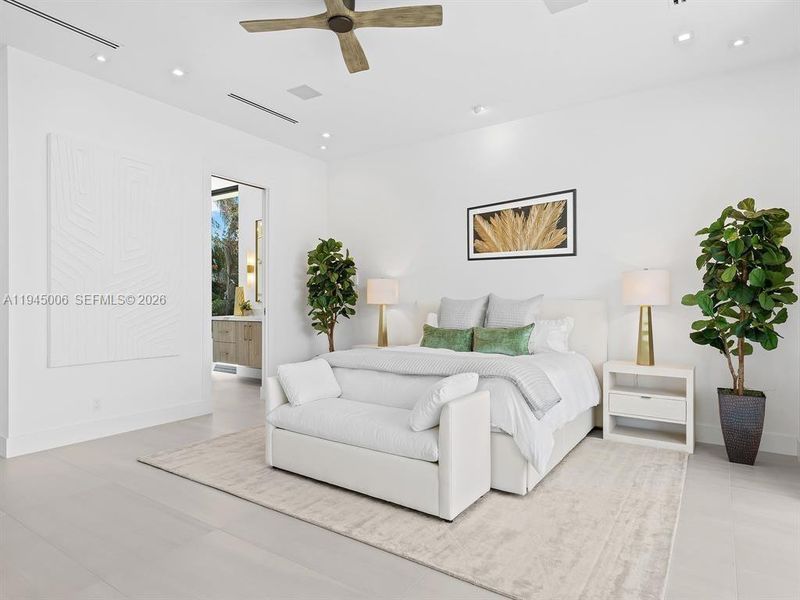 Furnished interior view inside a new home in , Fort Lauderdale (Image 14).