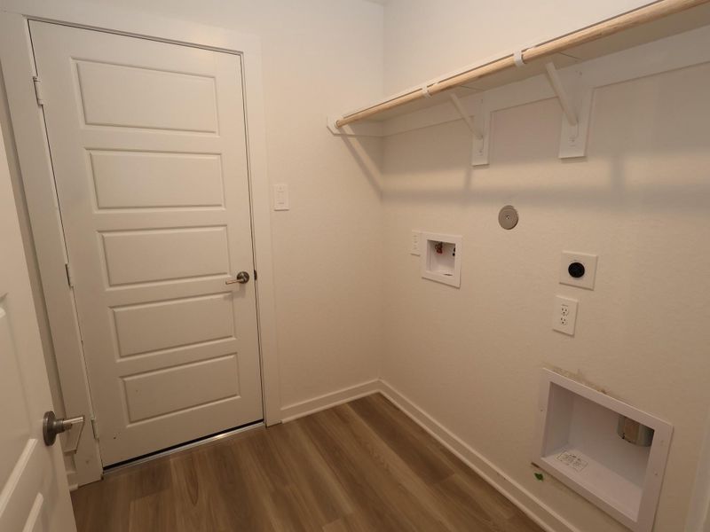 Spacious, unfurnished interior of a new home in Pinewood at Grand Texas, New Caney (Image 12). Spacious, unfurnished interior of a new home in Pinewood at Grand Texas, New Caney (Image 12).