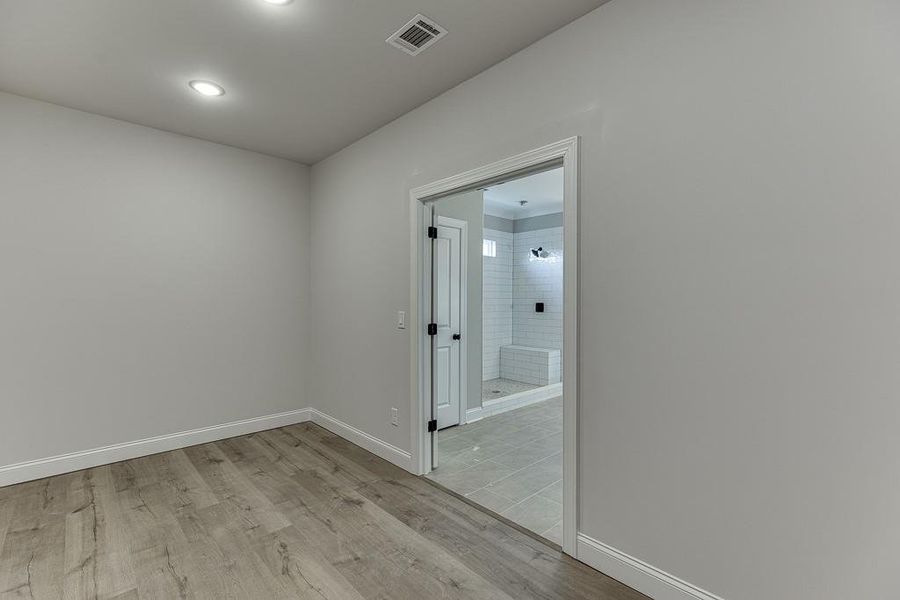 Spacious, unfurnished interior of a new home in , Buford (Image 37). Spacious, unfurnished interior of a new home in , Buford (Image 37).
