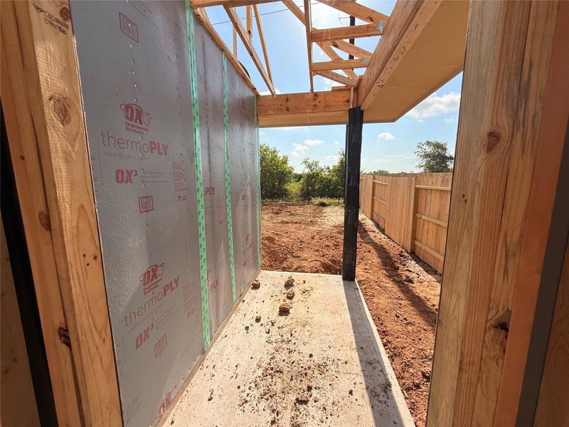 Covered patio with no back neighbors