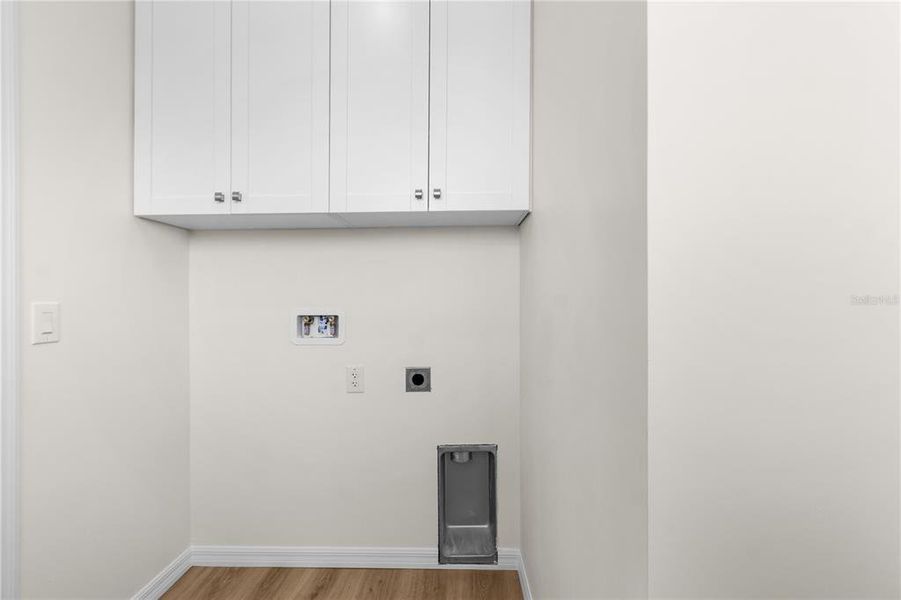 Spacious, unfurnished interior of a new home in , St. Petersburg (Image 48).