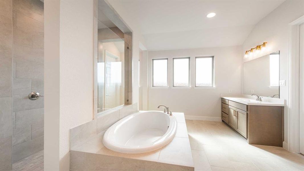 Furnished interior view inside a new home in Myrtle Creek 71', Waxahachie (Image 8).