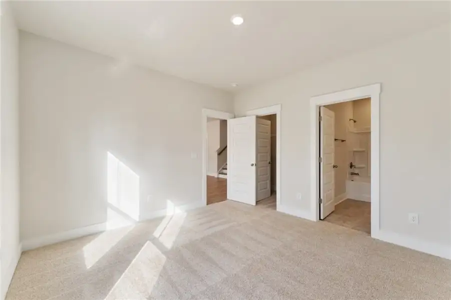 Spacious, unfurnished interior of a new home in South Park, Piedmont (Image 33). Spacious, unfurnished interior of a new home in South Park, Piedmont (Image 33).