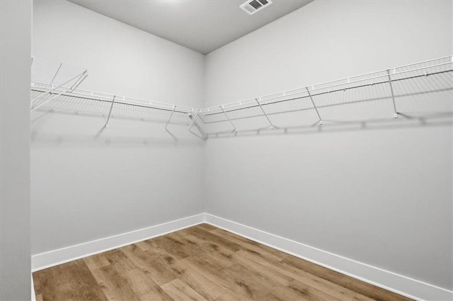 Spacious, unfurnished interior of a new home in , Statham (Image 68).