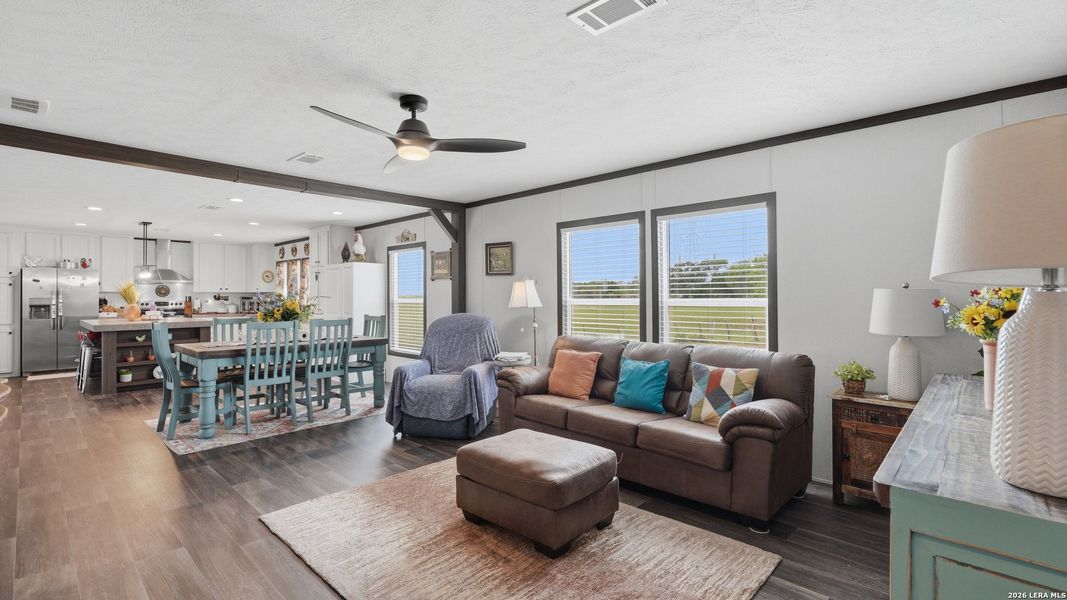 Furnished interior view inside a new home in , Seguin (Image 10).
