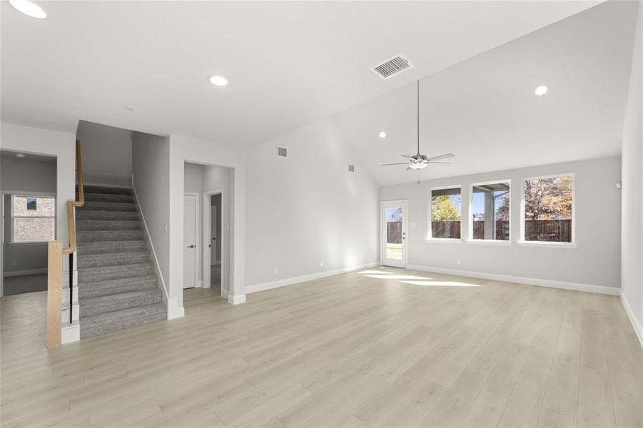 2904 Hanscom  Dining 2