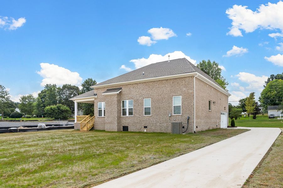 2,948sf New Home in Fairview, TN.  - Slide 41