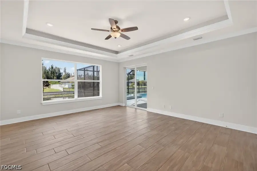 Spacious, unfurnished interior of a new home in Cape Coral, Cape Coral (Image 21).