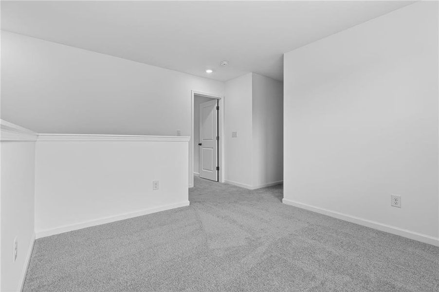 Spacious, unfurnished interior of a new home in Lexington Meadows, Athens (Image 16).