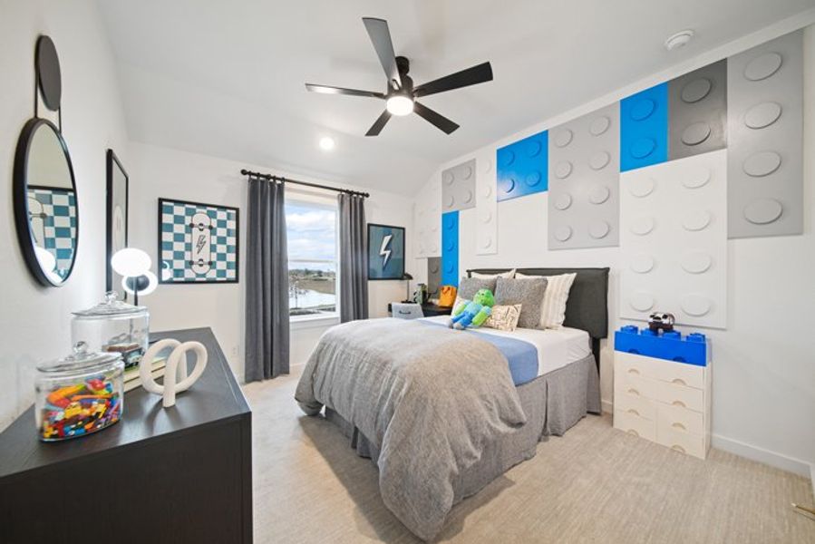 Furnished interior view inside a new home in Meridiana 40', 65', Iowa Colony (Image 30).