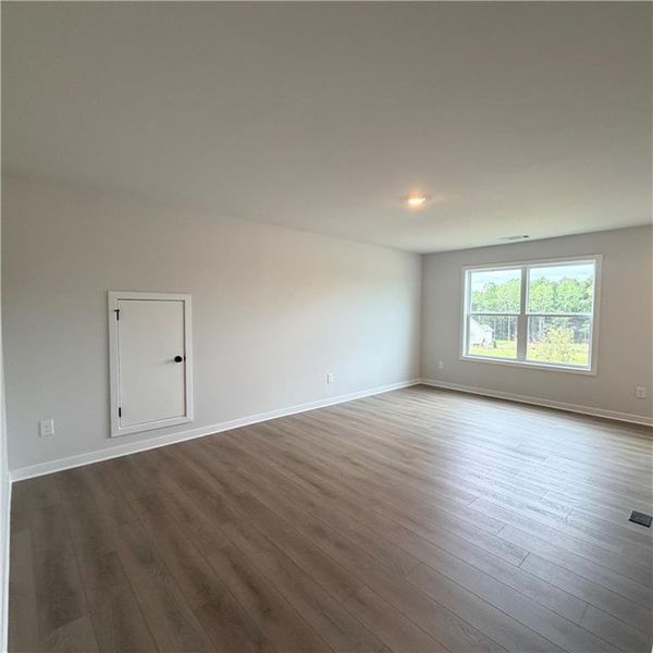 Spacious, unfurnished interior of a new home in Fowler Farms, Auburn (Image 22).