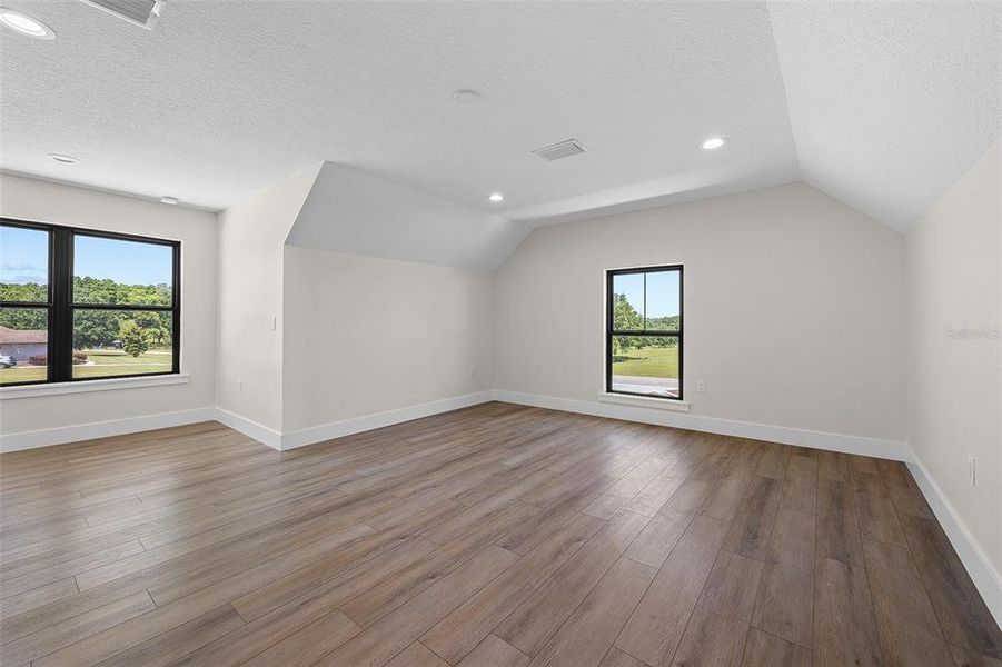 Spacious, unfurnished interior of a new home in , Lake City (Image 40).