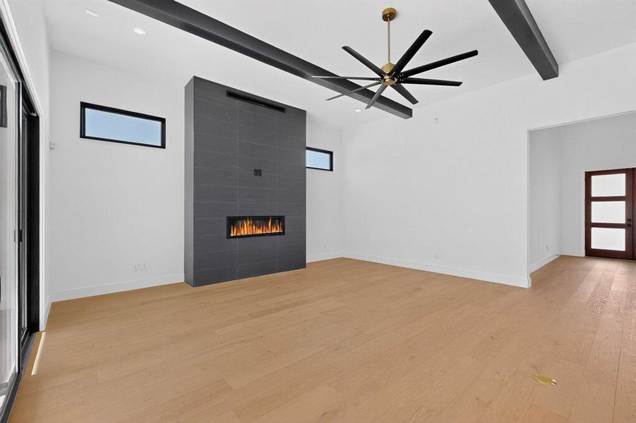 Spacious, unfurnished interior of a new home in , Arlington (Image 20).