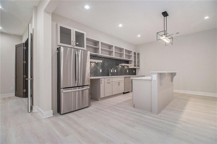 Furnished interior view inside a new home in , Alpharetta (Image 11).
