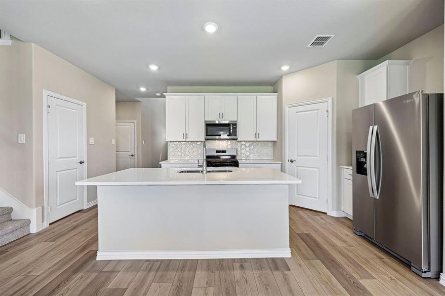 Furnished interior view inside a new home in Lakehaven - Signature Series, Farmersville (Image 11). Furnished interior view inside a new home in Lakehaven - Signature Series, Farmersville (Image 11).