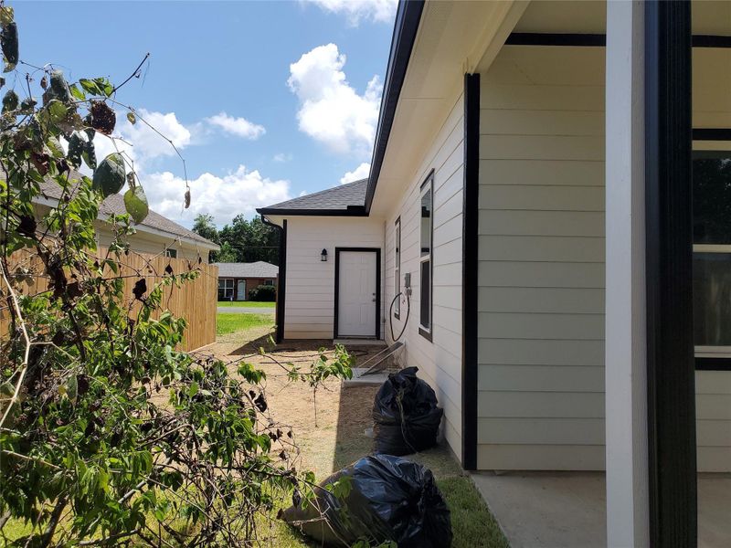 Front exterior of a new home in , Texas City, TX, highlighting curb appeal (Image 2). Front exterior of a new home in , Texas City, TX, highlighting curb appeal (Image 2).