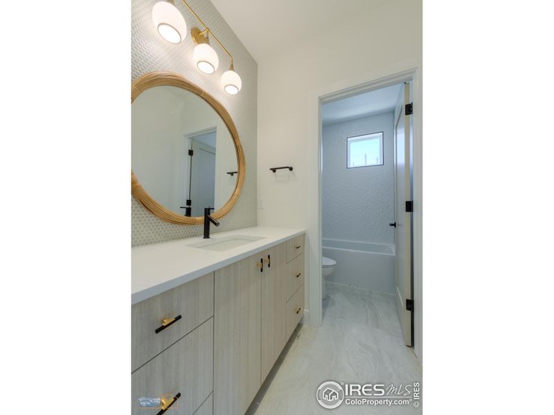 Full Bath For Bedrooms 3 & 4