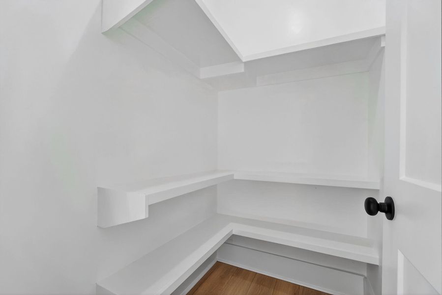 Spacious, unfurnished interior of a new home in , Summerville (Image 29).