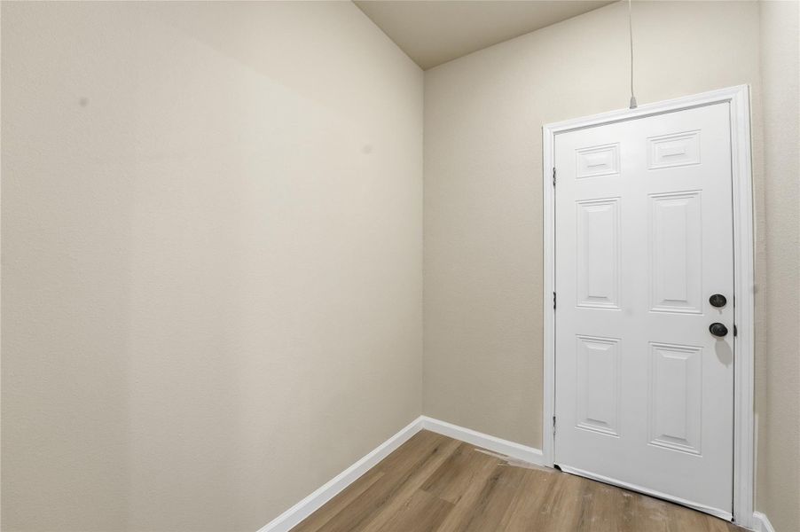 Spacious, unfurnished interior of a new home in , Crosby (Image 21).