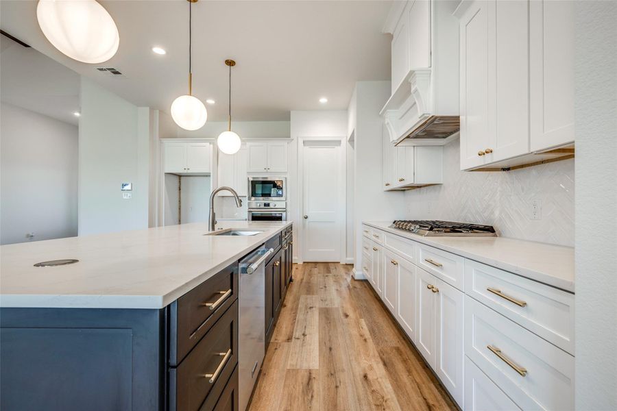 Furnished interior view inside a new home in Arborwood, Waller (Image 9).