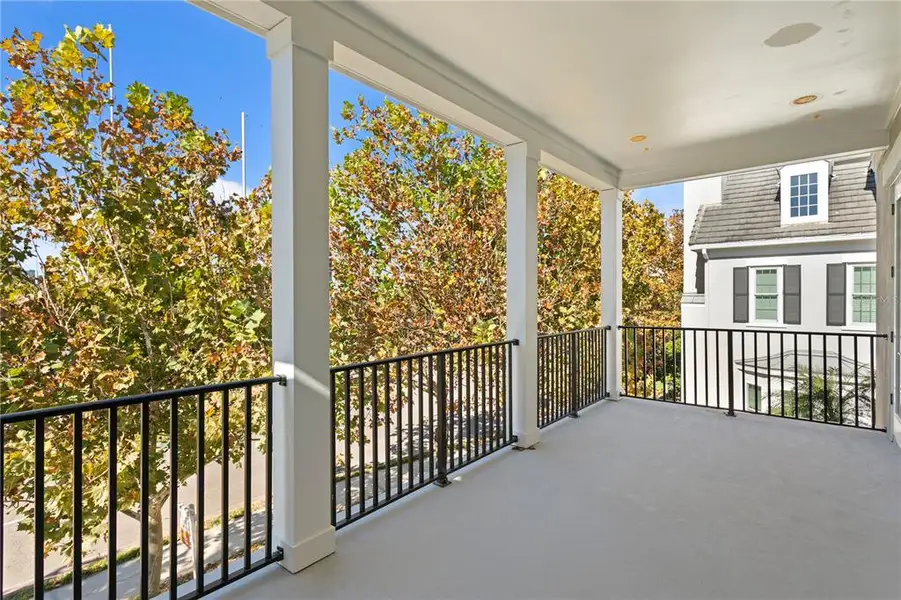 Exterior details and patio area of a home in , St. Petersburg (Image 3).
